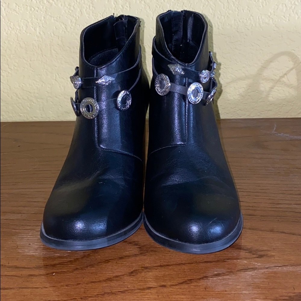 Booties - Picture 3 of 8